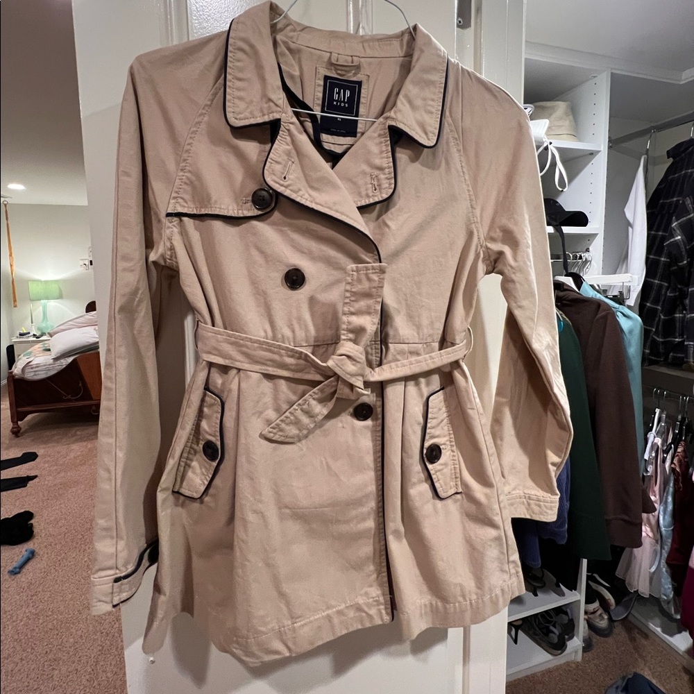 ~Kids GAP tan trench coat